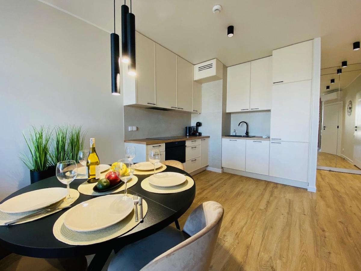 Apartamenty S&S Chlebova Gdansk Z Widokiem Na Rzeke Motlawe, Stare Miasto Kültér fotó