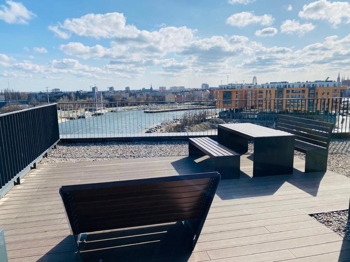 Apartamenty S&S Chlebova Gdansk Z Widokiem Na Rzeke Motlawe, Stare Miasto Kültér fotó