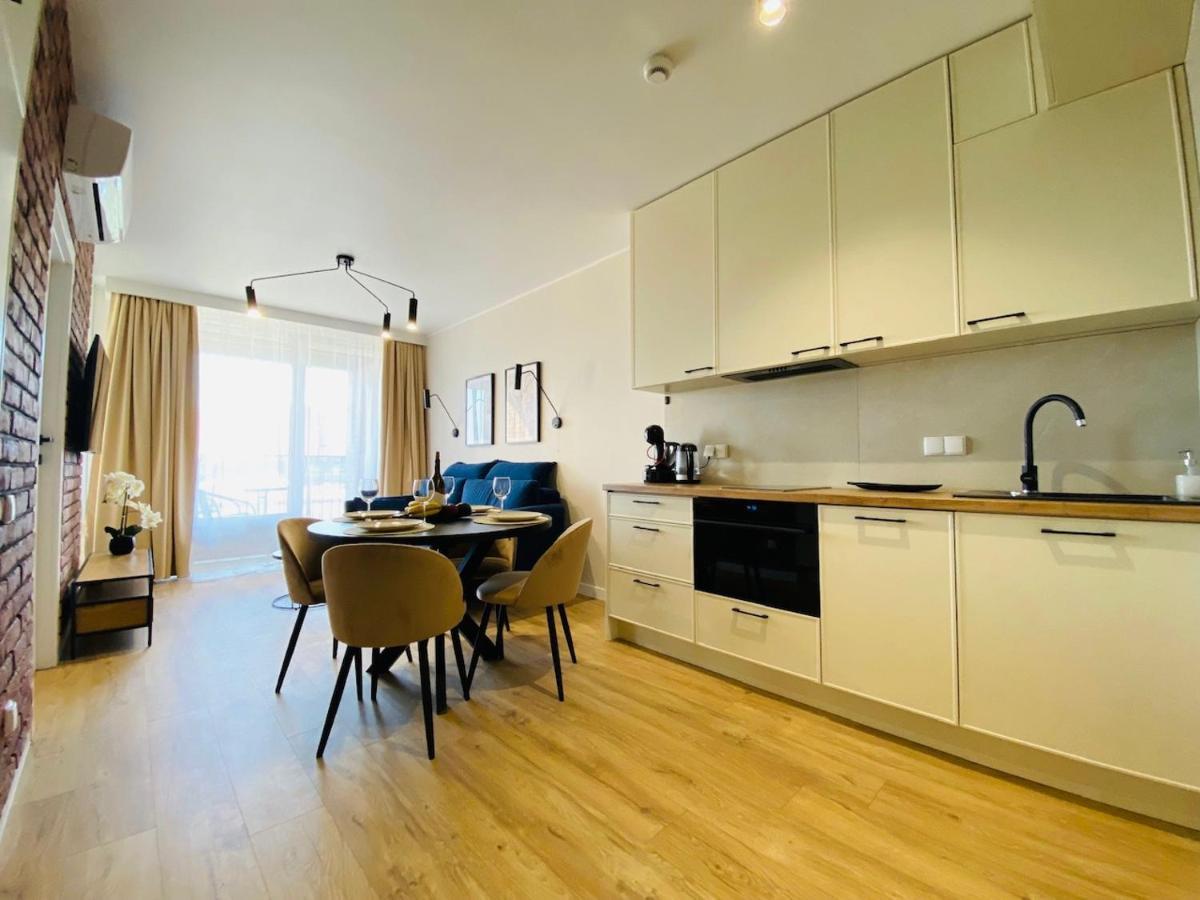 Apartamenty S&S Chlebova Gdansk Z Widokiem Na Rzeke Motlawe, Stare Miasto Kültér fotó